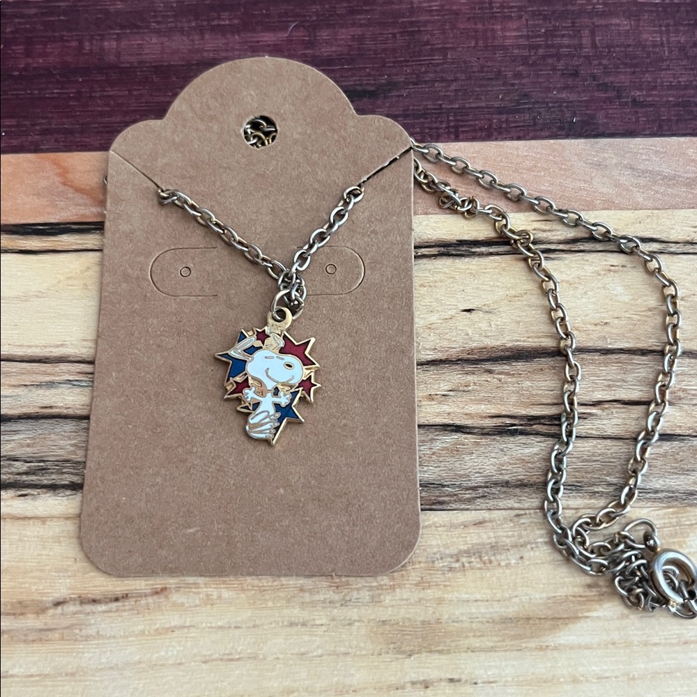 Peanuts Starburst Necklace